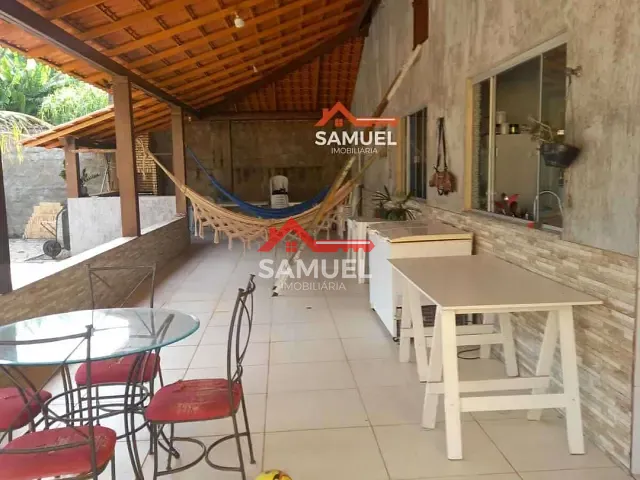 Casa com 800m² 3 quartos e 4 banheiros, à venda, no bairro Guará II em Brasília