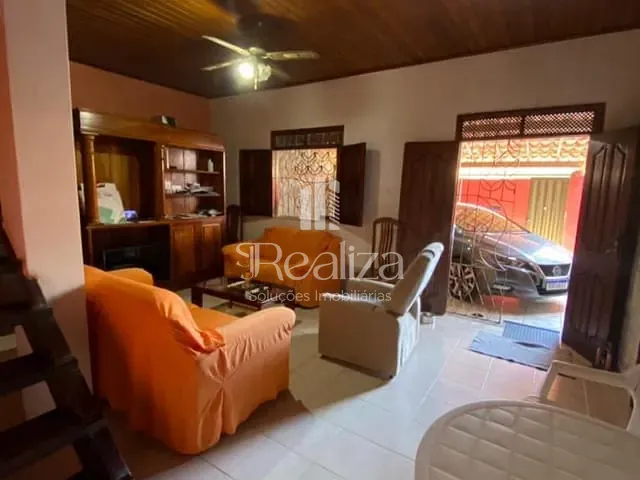 Casa com 180m² 4 quartos e 4 banheiros, à venda, no bairro Hernani Sá em Ilhéus