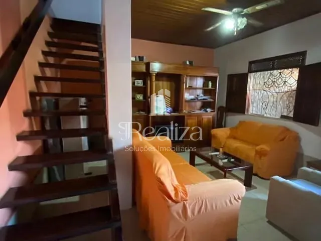 Casa com 180m² 4 quartos e 4 banheiros, à venda, no bairro Hernani Sá em Ilhéus