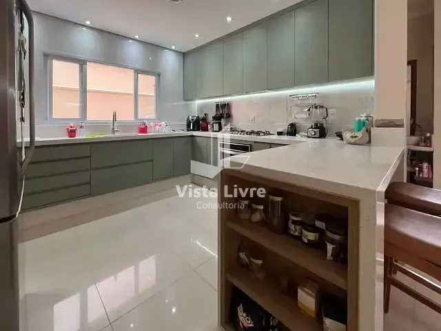 Casa com 300m² 3 quartos e 4 banheiros, à venda, no bairro Vale das Laranjeiras em Indaiatuba