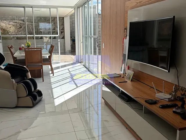 Casa 3 quartos e 4 banheiros, à venda, no bairro Praia em Itabira