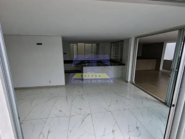 Casa 3 quartos e 4 banheiros, à venda, no bairro Colina da Praia em Itabira