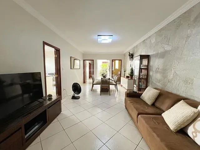 Casa com 405m² 3 quartos e 3 banheiros, à venda, no bairro Vila Santo Antônio em Rio Claro