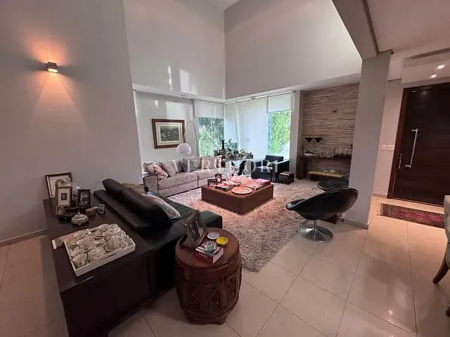 Casa 4 quartos e 6 banheiros, à venda ou para alugar, no bairro Esperança em Londrina