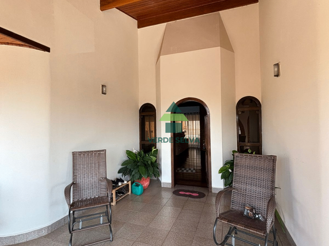 Casa com 600m² 4 quartos e 5 banheiros, para alugar, no bairro Samambaia Parque Residencial em Atibaia