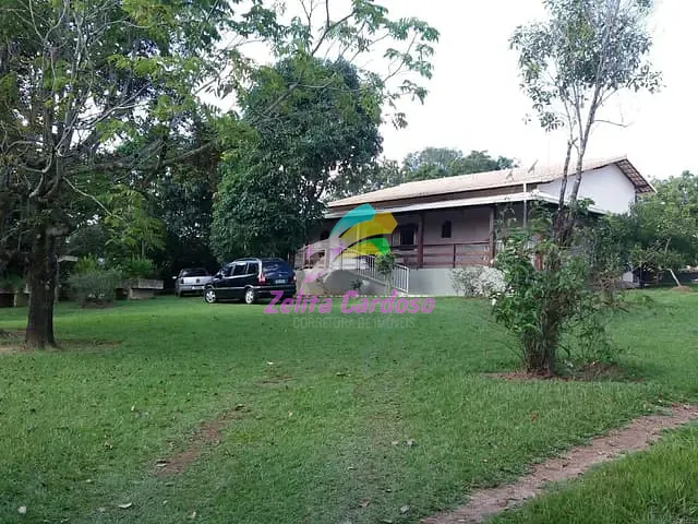Casa com 3000m² 4 quartos e 5 banheiros, à venda, no bairro Condomínio Vale do Ouro em Ribeirão das Neves