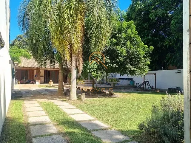 Casa com 675m² 2 quartos e 1 banheiro, à venda, no bairro Laranjal em Pelotas
