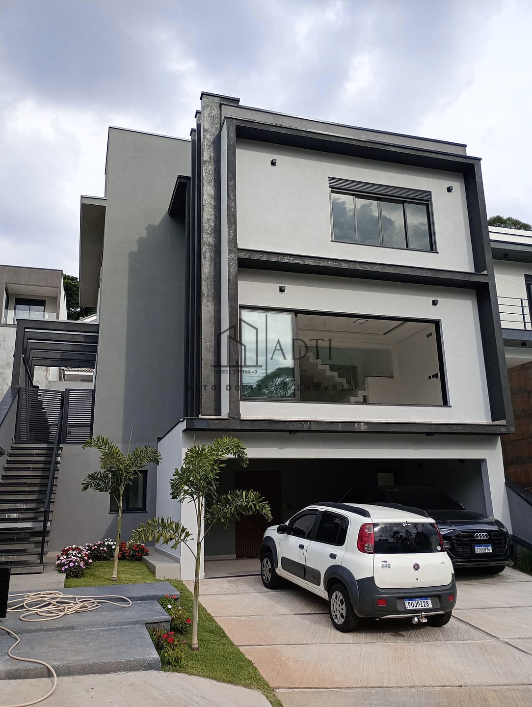 Casa, 3 quartos, 240 m² - Foto 2