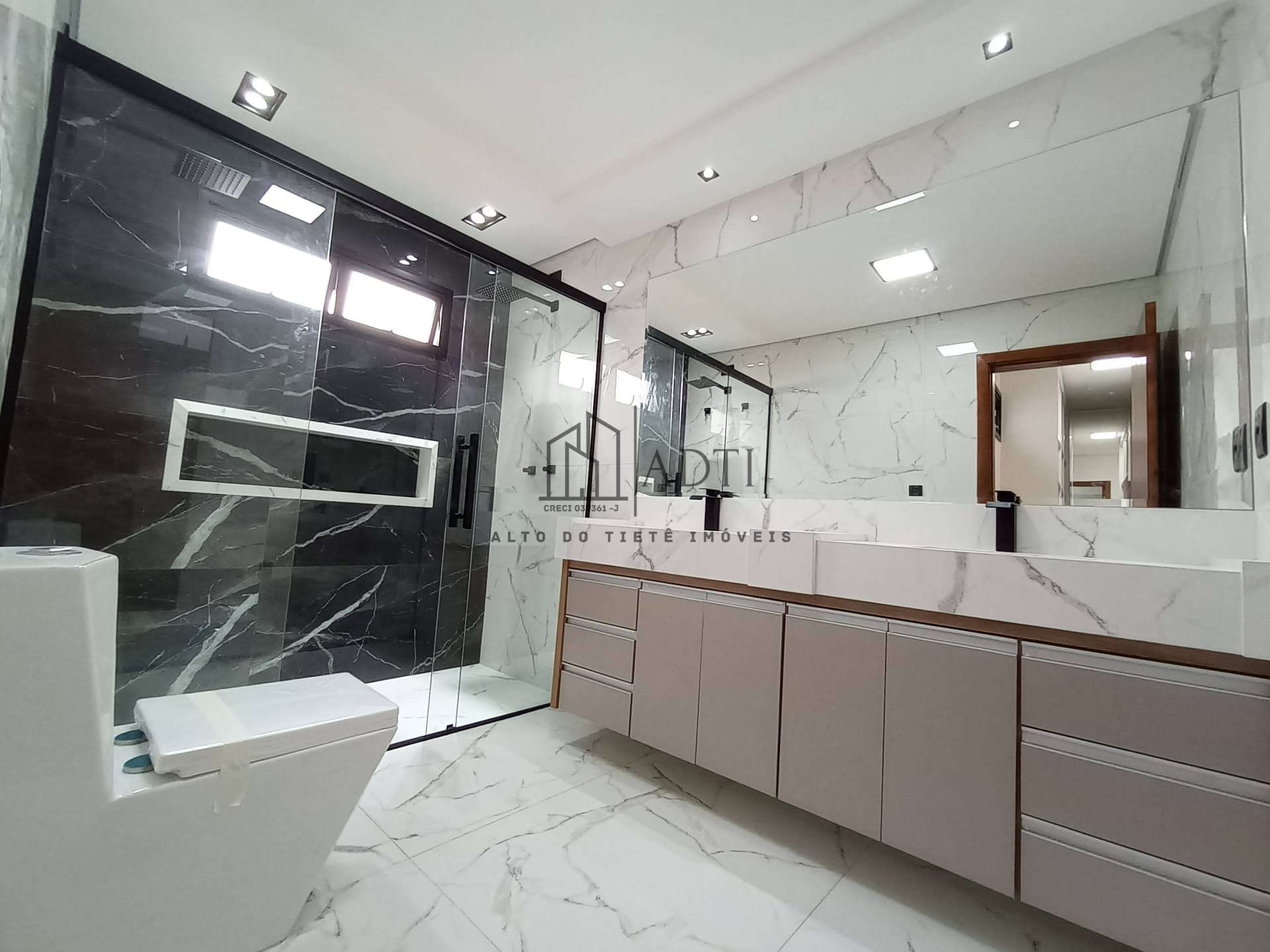 Casa, 3 quartos, 240 m² - Foto 34