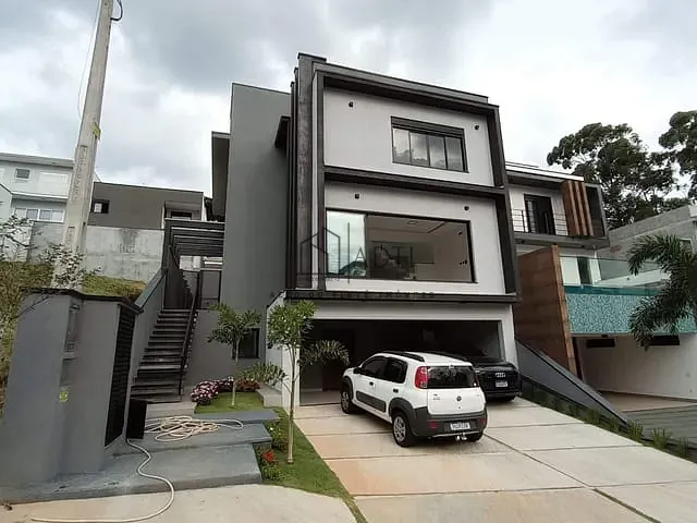 Casa com 264m² 3 quartos e 1 banheiro, à venda, no bairro Mogi Moderno em Mogi das Cruzes