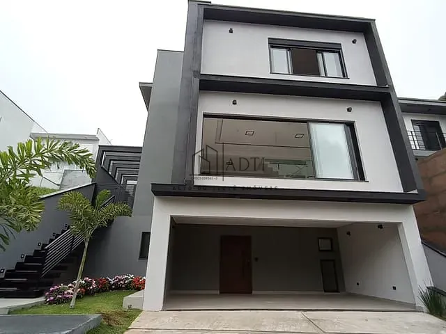 Casa com 264m² 3 quartos e 1 banheiro, à venda, no bairro Mogi Moderno em Mogi das Cruzes