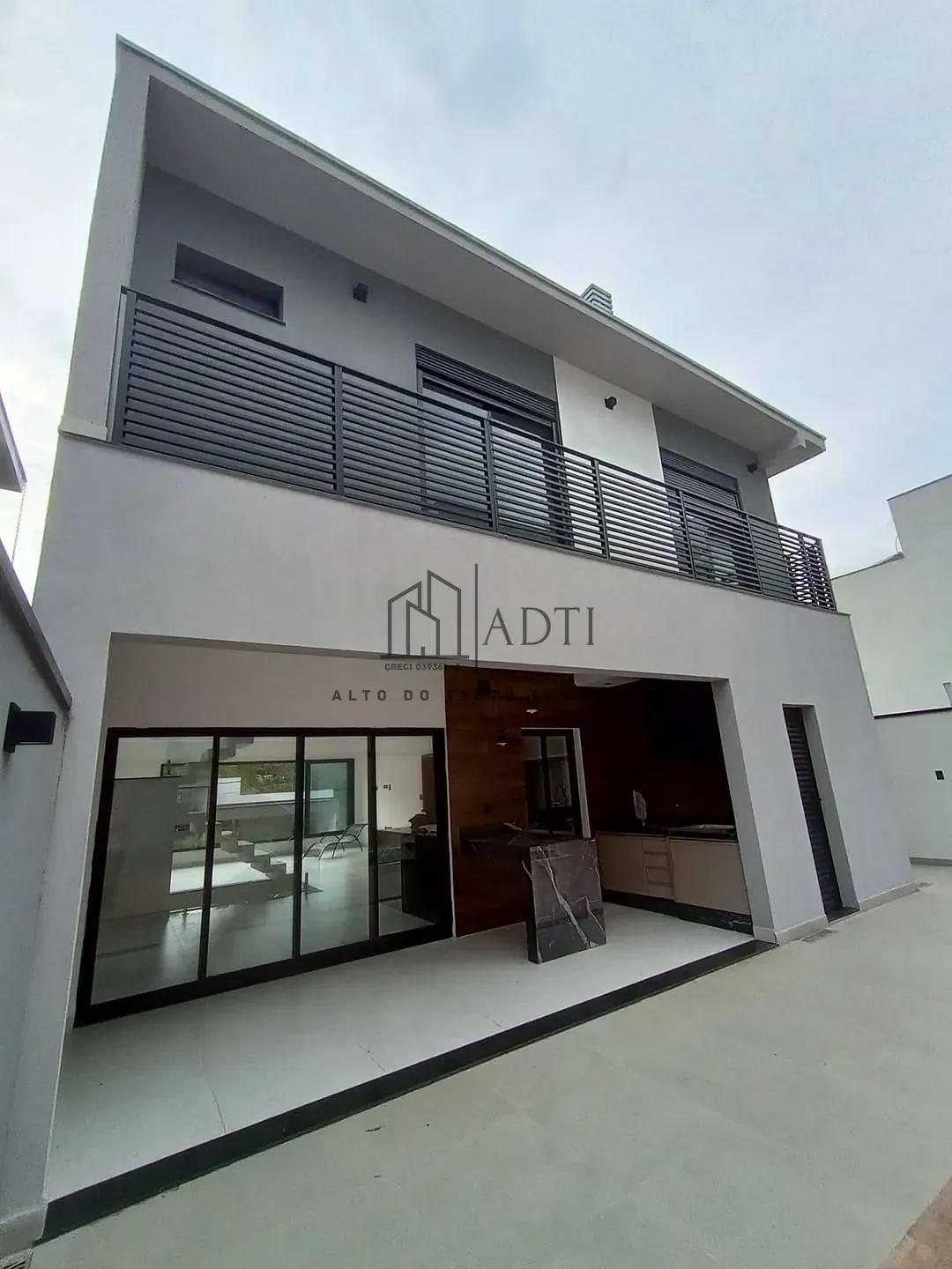 Casa, 3 quartos, 240 m² - Foto 9