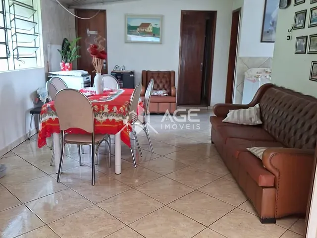 Casa 3 quartos e 3 banheiros, à venda, no bairro Fátima em Erechim