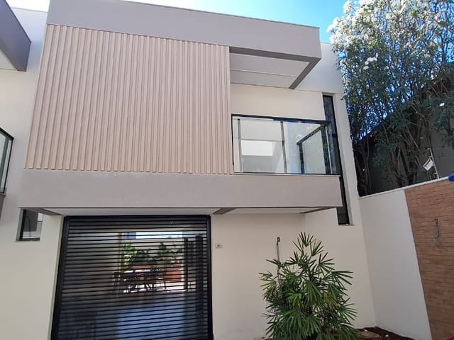 Sobrado com 151m² 3 quartos e 3 banheiros, à venda, no bairro Jardim Atlântico em Goiânia