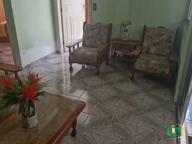 Casa 3 quartos e 2 banheiros, à venda, no bairro São Gotardo em Muriaé