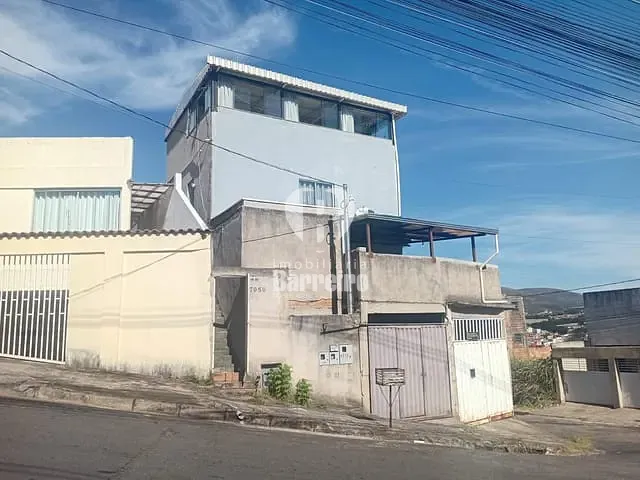 Casa 2 quartos e 2 banheiros, à venda, no bairro Diamante (Barreiro) em Belo Horizonte