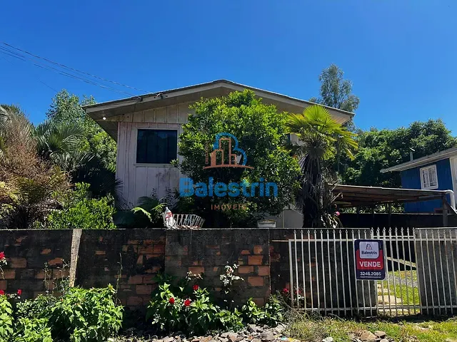 Casa 2 quartos e 1 banheiro, à venda, no bairro Roland Mayer em Fraiburgo