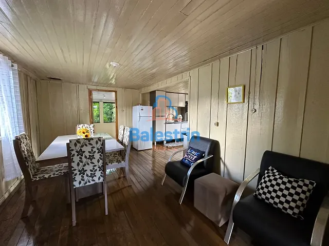 Casa 2 quartos e 1 banheiro, à venda, no bairro Roland Mayer em Fraiburgo