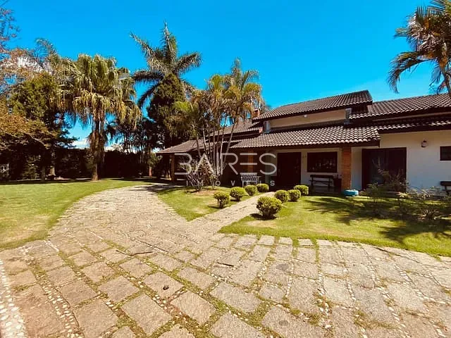 Casa com 3000m² 4 quartos e 3 banheiros, à venda, no bairro Guaripocaba em Bragança Paulista