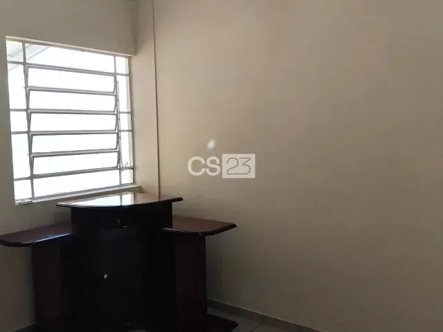 Casa com 138m² 3 quartos e 1 banheiro, para alugar, no bairro Aurora em Londrina