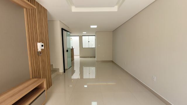 Casa 3 quartos e 3 banheiros, à venda, no bairro Grã-Duquesa em Governador Valadares