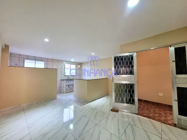 Casa com 65m² 2 quartos e 1 banheiro, para alugar, no bairro Campo Grande em Rio de Janeiro