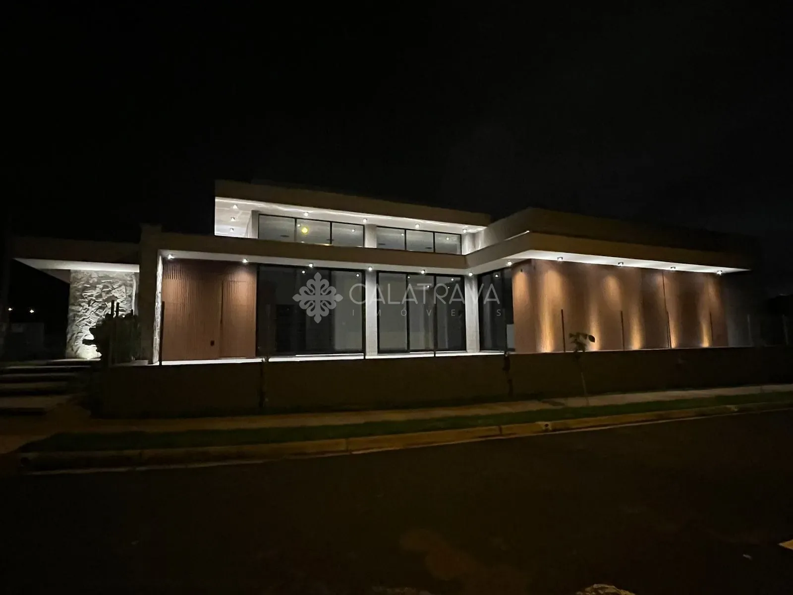 Casa, 3 quartos, 250 m² - Foto 3