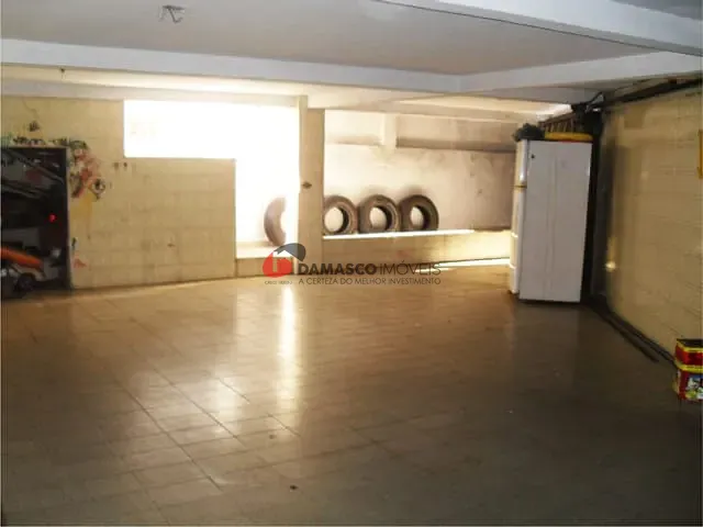 Casa com 600m² 4 quartos e 1 banheiro, à venda, no bairro Santa Maria em São Caetano do Sul