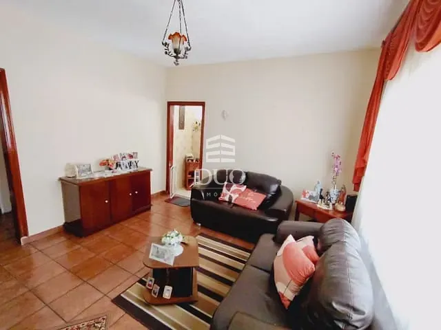 Casa com 345m² 4 quartos e 3 banheiros, à venda, no bairro Jardim das Belezas em Carapicuíba