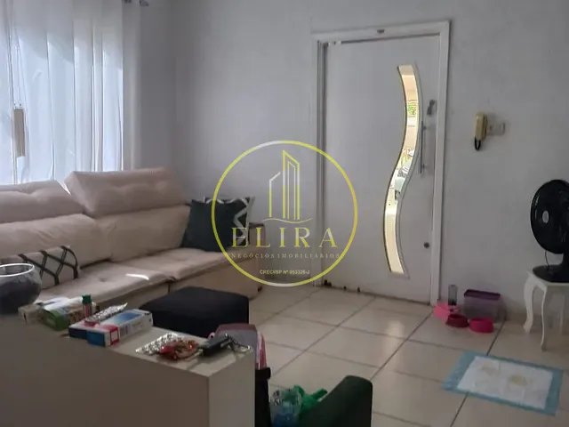 Casa com 233m² 3 quartos e 3 banheiros, à venda, no bairro Vila Jones em Americana