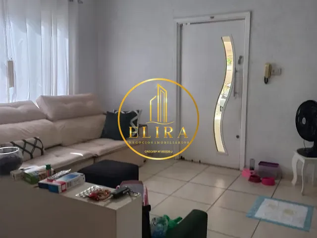 Casa com 233m² 3 quartos e 3 banheiros, à venda, no bairro Vila Jones em Americana