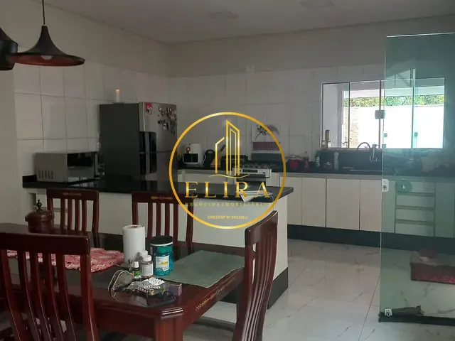 Casa com 233m² 3 quartos e 3 banheiros, à venda, no bairro Vila Jones em Americana