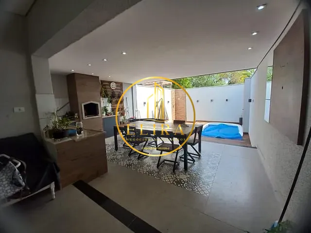 Casa com 233m² 3 quartos e 3 banheiros, à venda, no bairro Vila Jones em Americana
