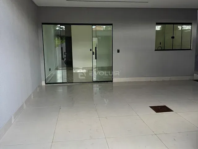 Casa com 130m² 2 quartos e 2 banheiros, à venda, no bairro Residencial Flor do Ipê II em Senador Canedo