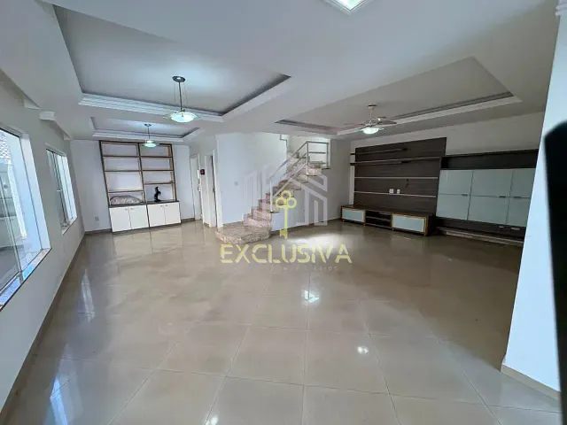Casa com 320m² 4 quartos e 6 banheiros, à venda, no bairro Recreio dos Bandeirantes em Rio de Janeiro