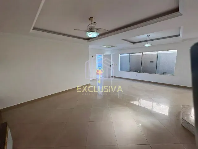Casa com 320m² 4 quartos e 6 banheiros, à venda, no bairro Recreio dos Bandeirantes em Rio de Janeiro