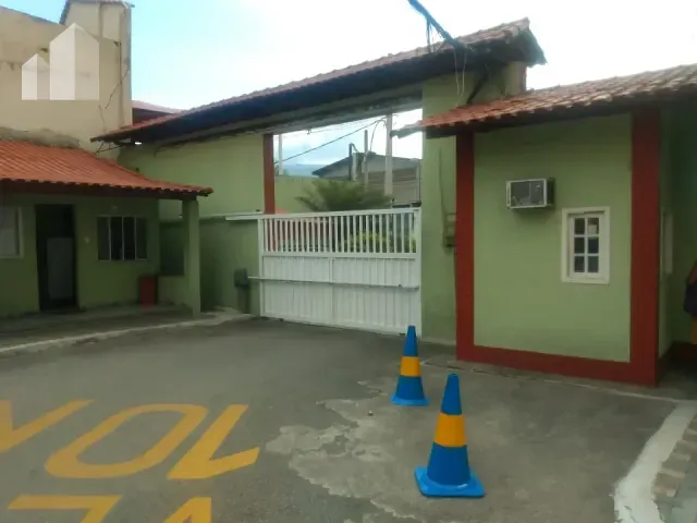 Casa com 256m² 4 quartos e 4 banheiros, à venda, no bairro Parque Horizonte em Nova Iguaçu