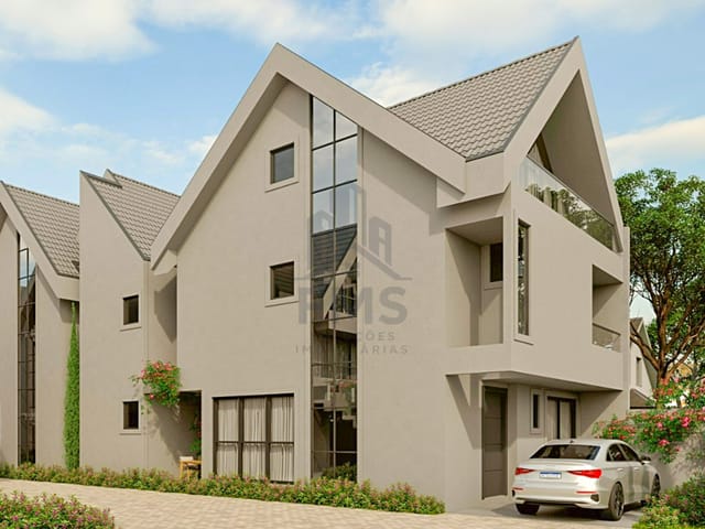 Casa com 272m² 4 quartos e 5 banheiros, à venda, no bairro Ahú em Curitiba
