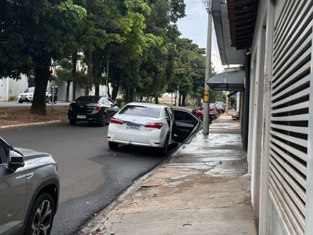 Casa com 125m² 2 quartos e 1 banheiro, à venda, no bairro Jardim Sao Braz em Birigui