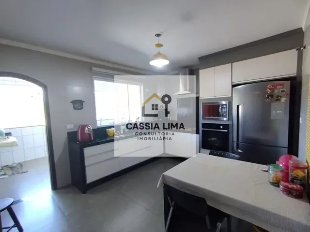 Casa com 254m² 6 quartos e 2 banheiros, à venda, no bairro Cidade Mãe do Céu em São Paulo