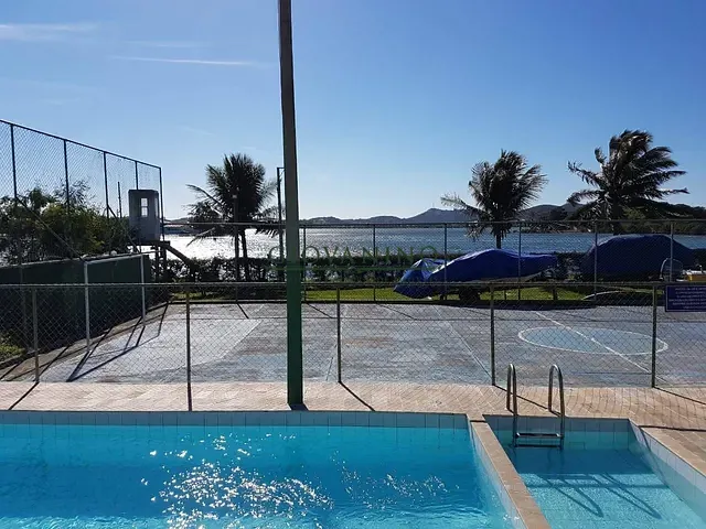 Casa 4 quartos e 2 banheiros, à venda, no bairro Praia do Siqueira em Cabo Frio