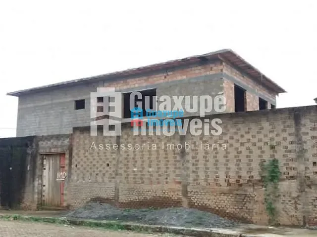 Casa com 325m², à venda, no bairro Vila Bueno em MUZAMBINHO