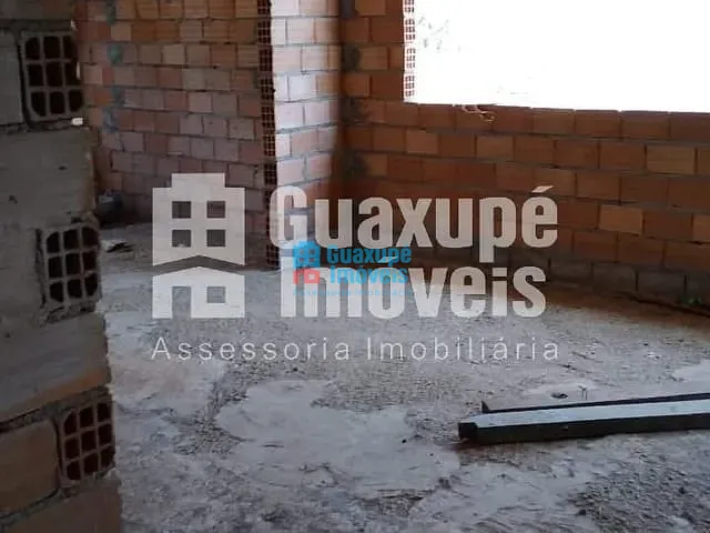 Casa com 325m², à venda, no bairro Vila Bueno em MUZAMBINHO