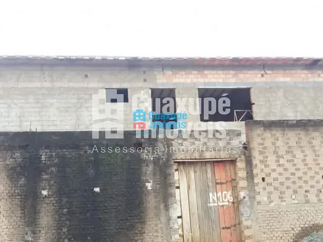 Casa com 325m², à venda, no bairro Vila Bueno em MUZAMBINHO
