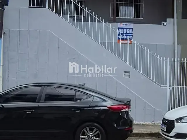 Casa 3 quartos e 2 banheiros, para alugar, no bairro Matatu em Salvador