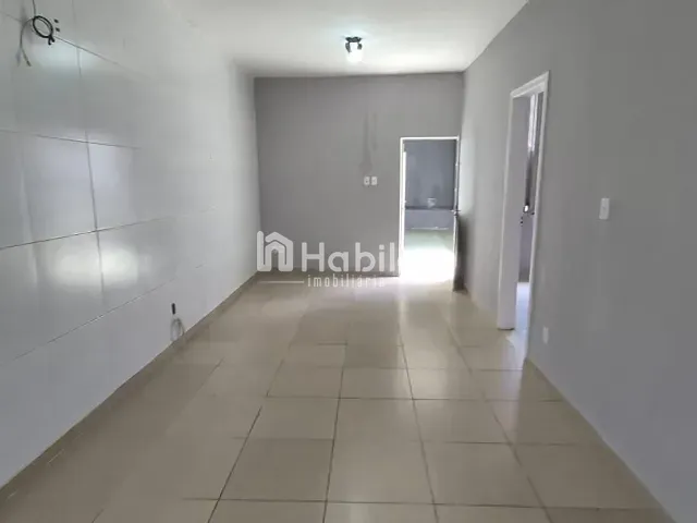 Casa 3 quartos e 2 banheiros, para alugar, no bairro Matatu em Salvador