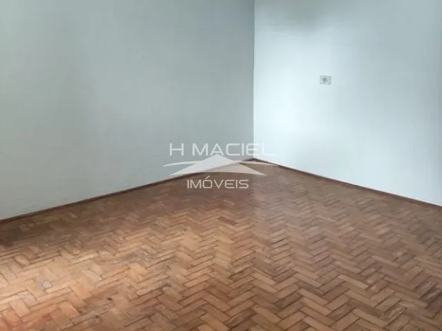 Casa com 250m² 3 quartos e 1 banheiro, à venda, no bairro Jardim Eulina em Campinas