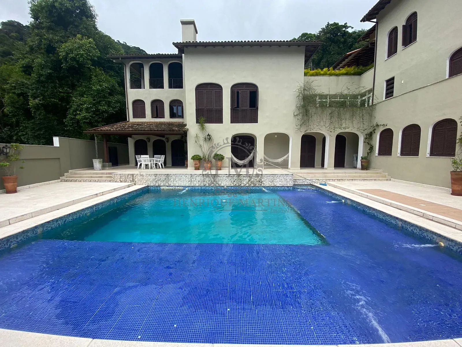 Casa, 11 quartos, 1835 m² - Foto 1