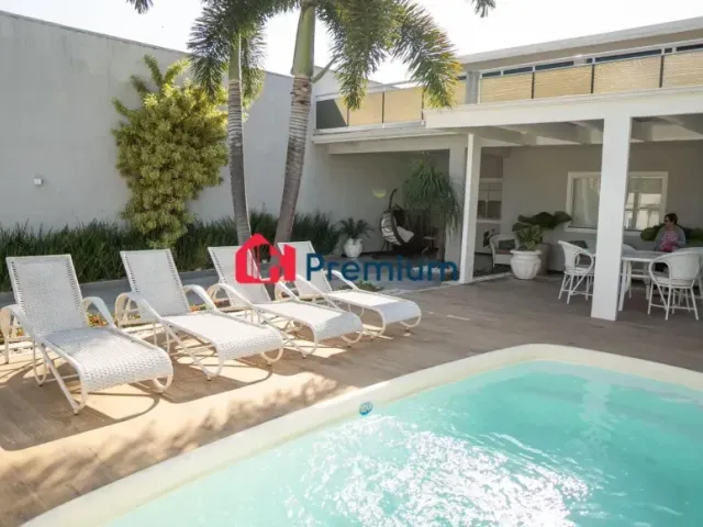 Casa 4 quartos e 5 banheiros, à venda, no bairro Guaratiba em Rio de Janeiro