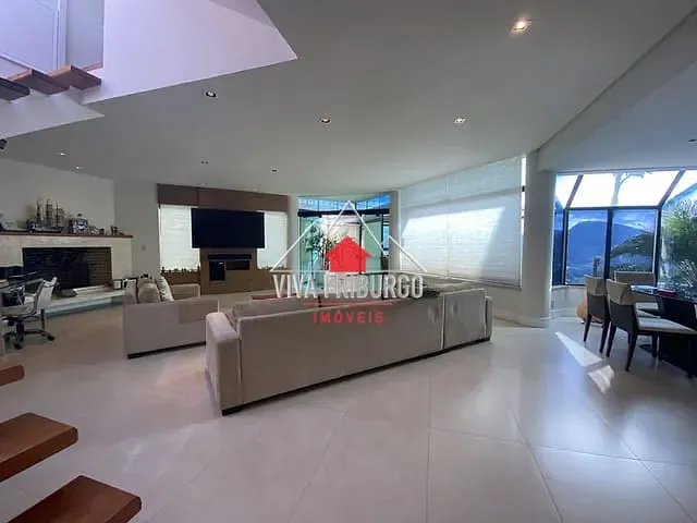 Casa com 1095m² 3 quartos e 4 banheiros, à venda, no bairro Braunes em Nova Friburgo